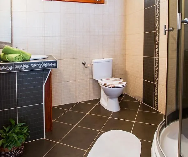 Elmenykoezpont Appartement *