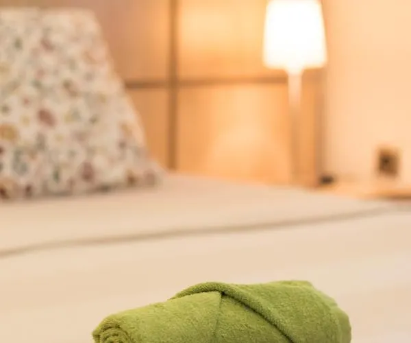 Elmenykoezpont Веленце