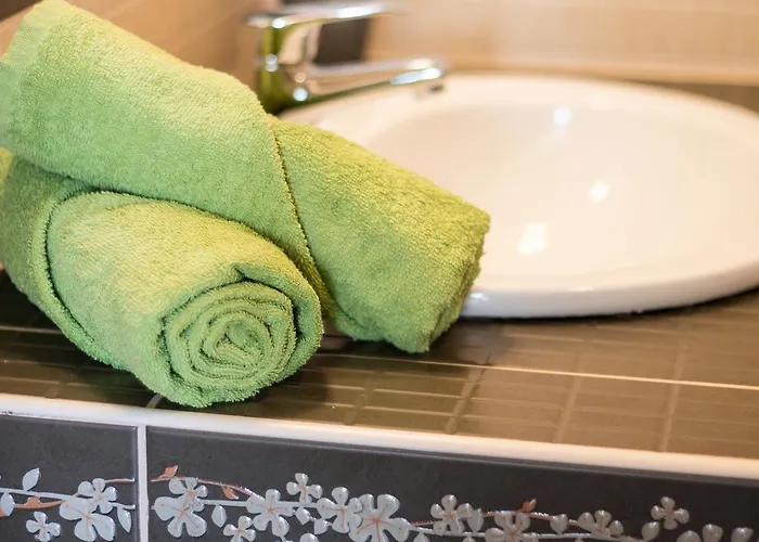 Elmenykoezpont Апартаменты *