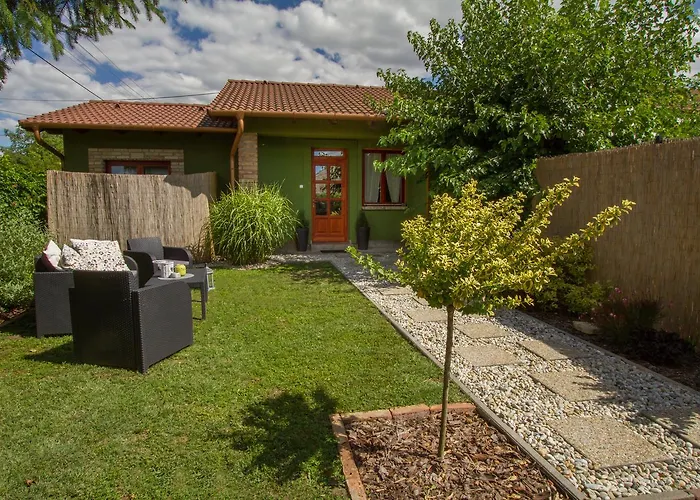 Elmenykoezpont Апартаменты